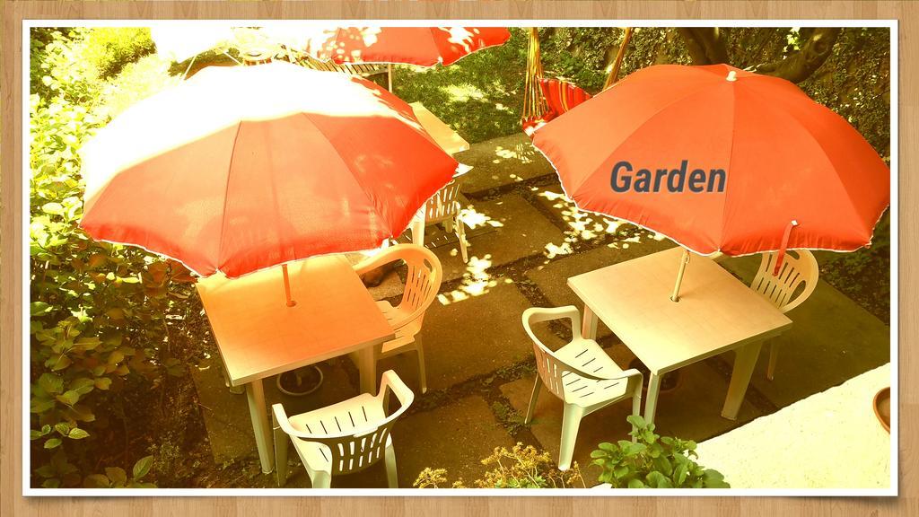 Hostel Lumiere Милано Екстериор снимка