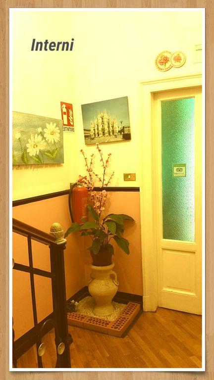 Hostel Lumiere Милано Екстериор снимка