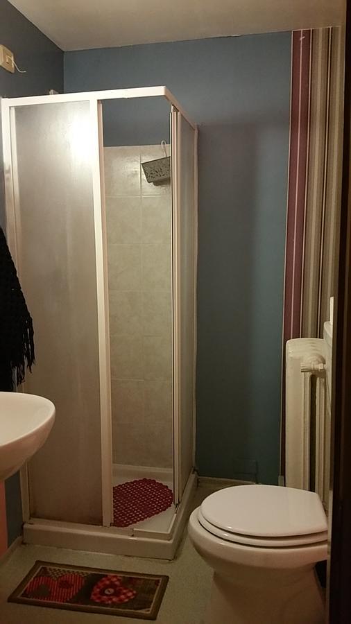 Hostel Lumiere Милано Екстериор снимка