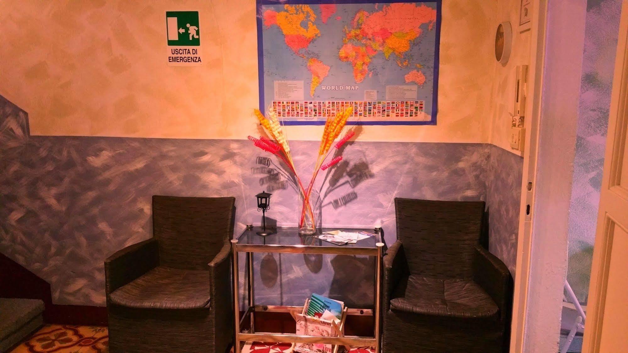 Hostel Lumiere Милано Екстериор снимка